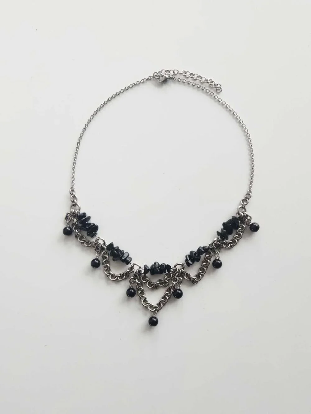 Gothic silver chandelier necklace with black obsidians - Picture 6 of 9